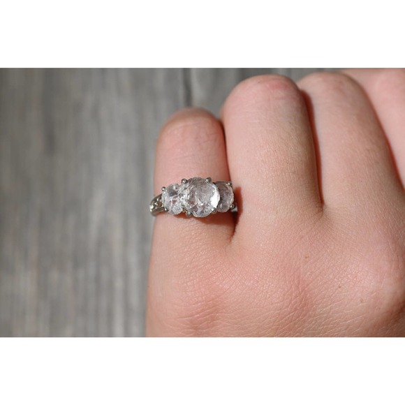 Engagement rings, raw diamond ring, raw stone ring, alternative engageme… - Picture 2 of 4